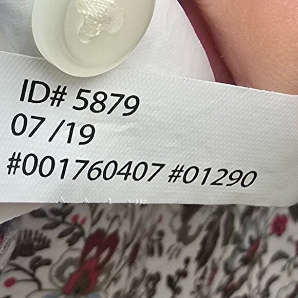 Express Men's Slim Soft Wash Floral Button-Down Shirt - Picture 7 of 8